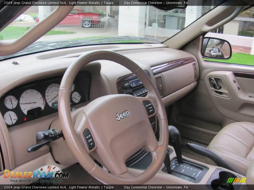 2004 Jeep Grand Cherokee Limited 4x4 Light Pewter Metallic / Taupe Photo #7
