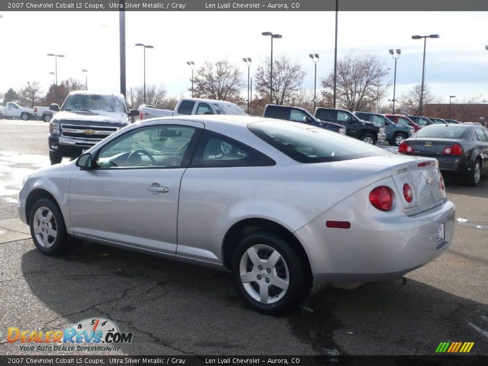2007 Chevrolet Cobalt LS Coupe Ultra Silver Metallic / Gray Photo #4