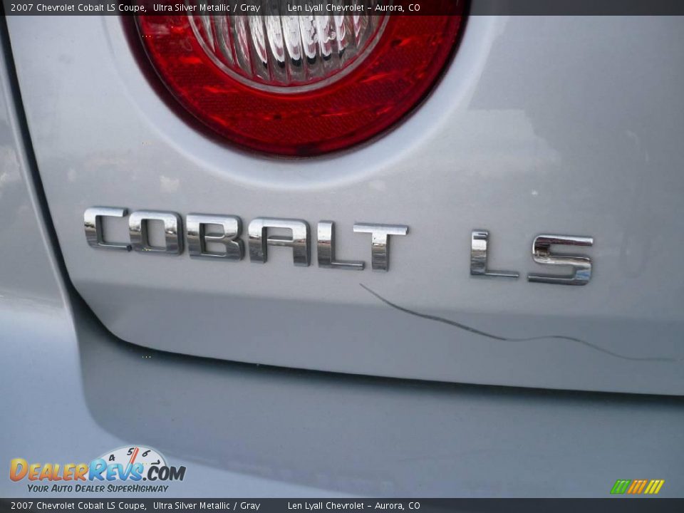 2007 Chevrolet Cobalt LS Coupe Ultra Silver Metallic / Gray Photo #10