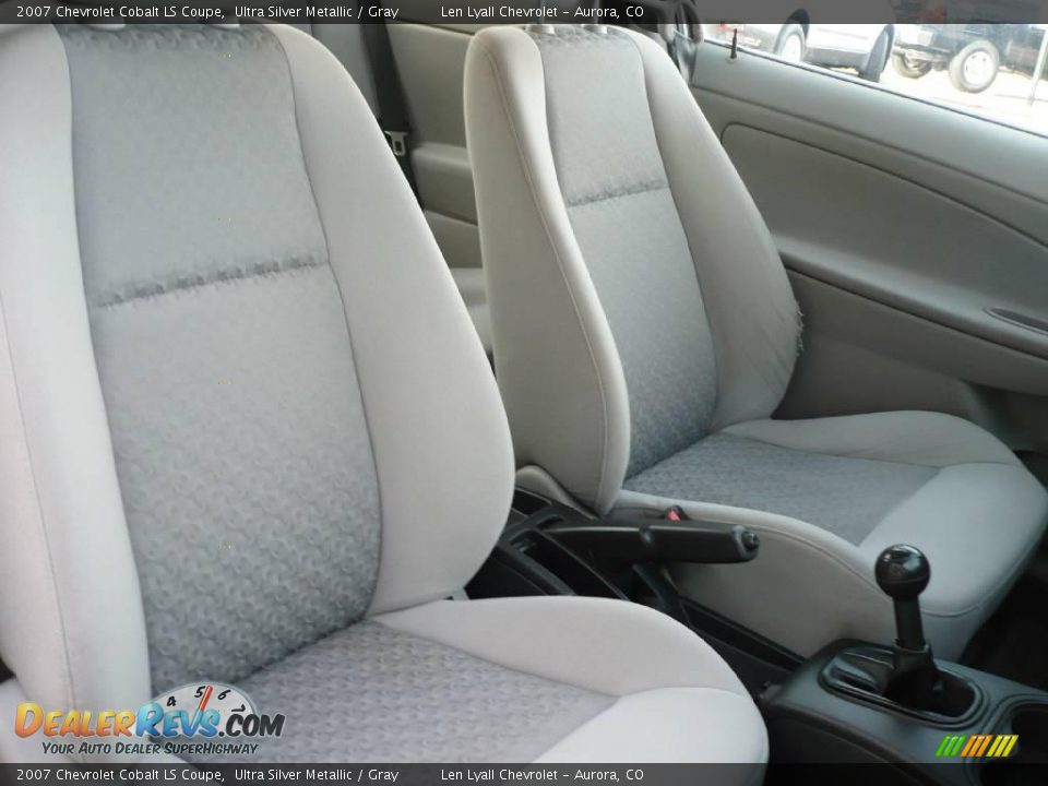2007 Chevrolet Cobalt LS Coupe Ultra Silver Metallic / Gray Photo #11