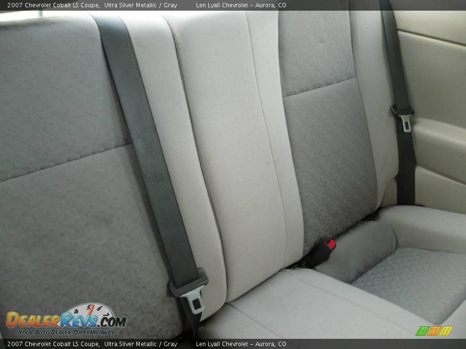 2007 Chevrolet Cobalt LS Coupe Ultra Silver Metallic / Gray Photo #12