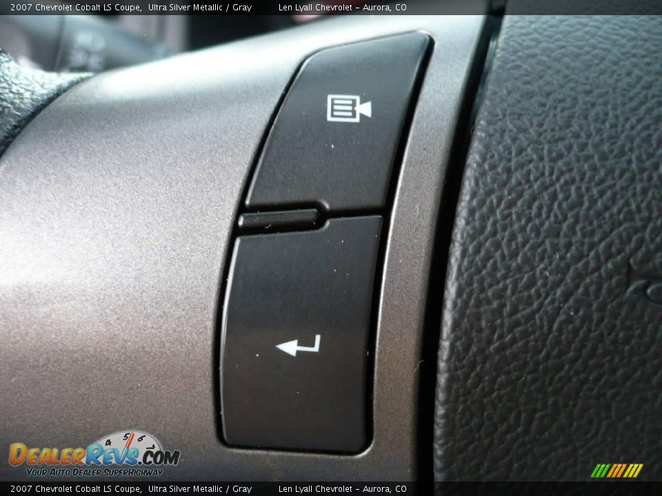 2007 Chevrolet Cobalt LS Coupe Ultra Silver Metallic / Gray Photo #17