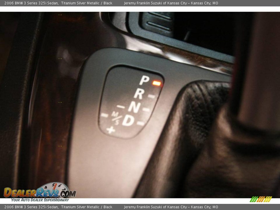 2006 BMW 3 Series 325i Sedan Titanium Silver Metallic / Black Photo #13