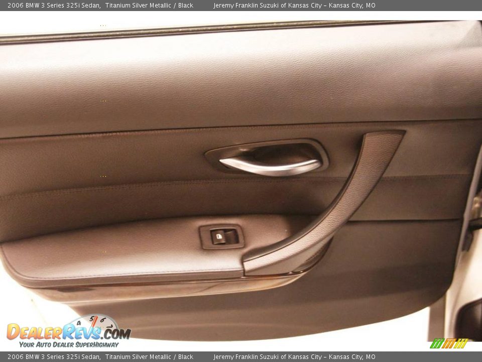2006 BMW 3 Series 325i Sedan Titanium Silver Metallic / Black Photo #16