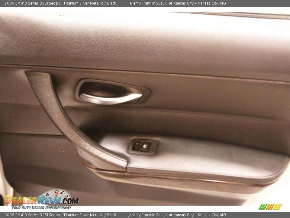 2006 BMW 3 Series 325i Sedan Titanium Silver Metallic / Black Photo #19