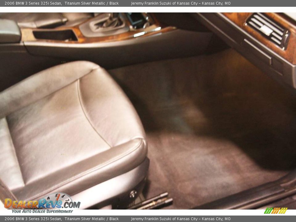 2006 BMW 3 Series 325i Sedan Titanium Silver Metallic / Black Photo #21