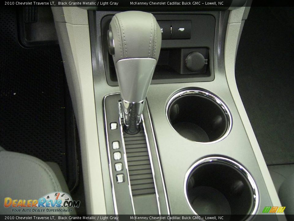 2010 Chevrolet Traverse LT Black Granite Metallic / Light Gray Photo #23