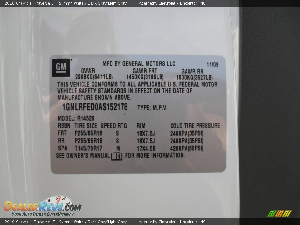 2010 Chevrolet Traverse LT Summit White / Dark Gray/Light Gray Photo #11