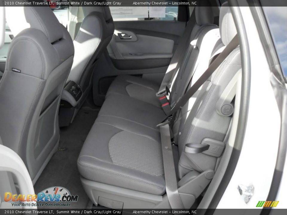 2010 Chevrolet Traverse LT Summit White / Dark Gray/Light Gray Photo #14