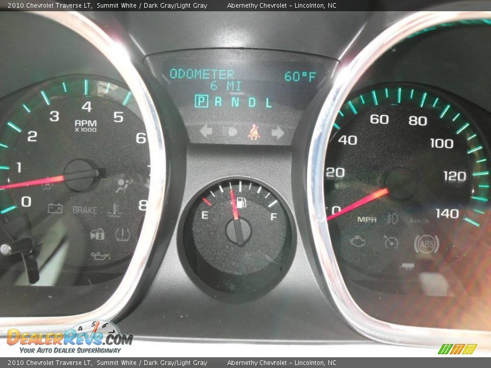 2010 Chevrolet Traverse LT Summit White / Dark Gray/Light Gray Photo #21