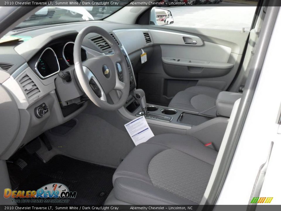 2010 Chevrolet Traverse LT Summit White / Dark Gray/Light Gray Photo #24