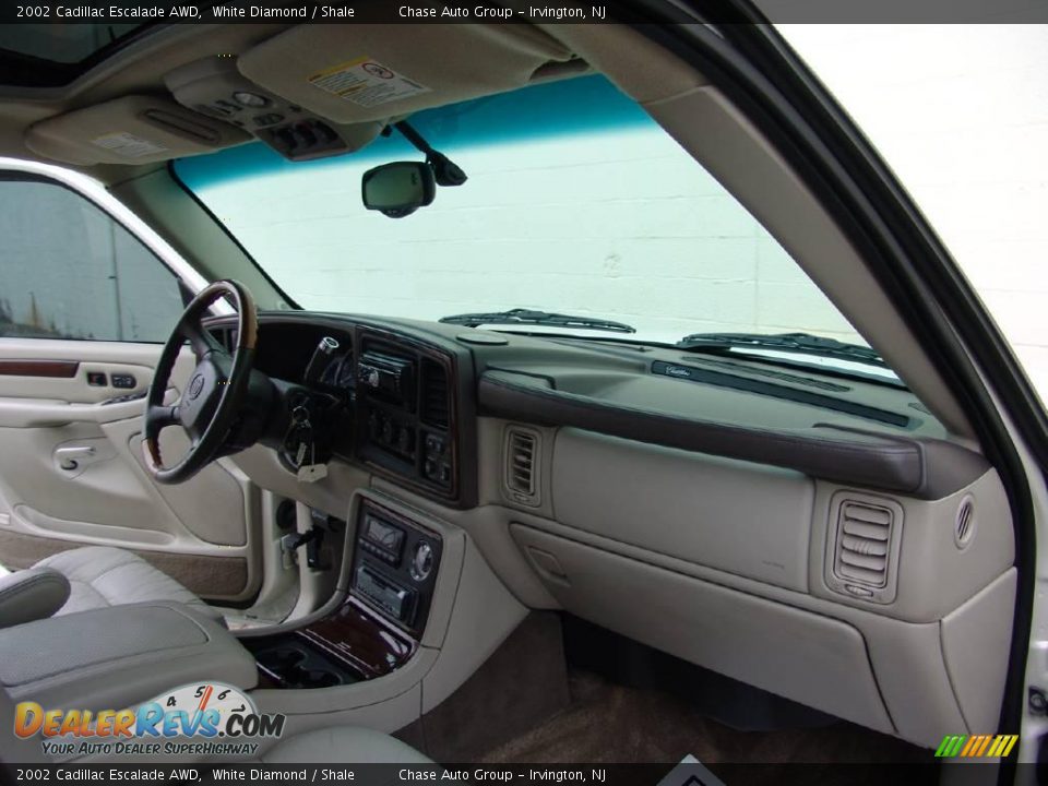 2002 Cadillac Escalade AWD White Diamond / Shale Photo #18