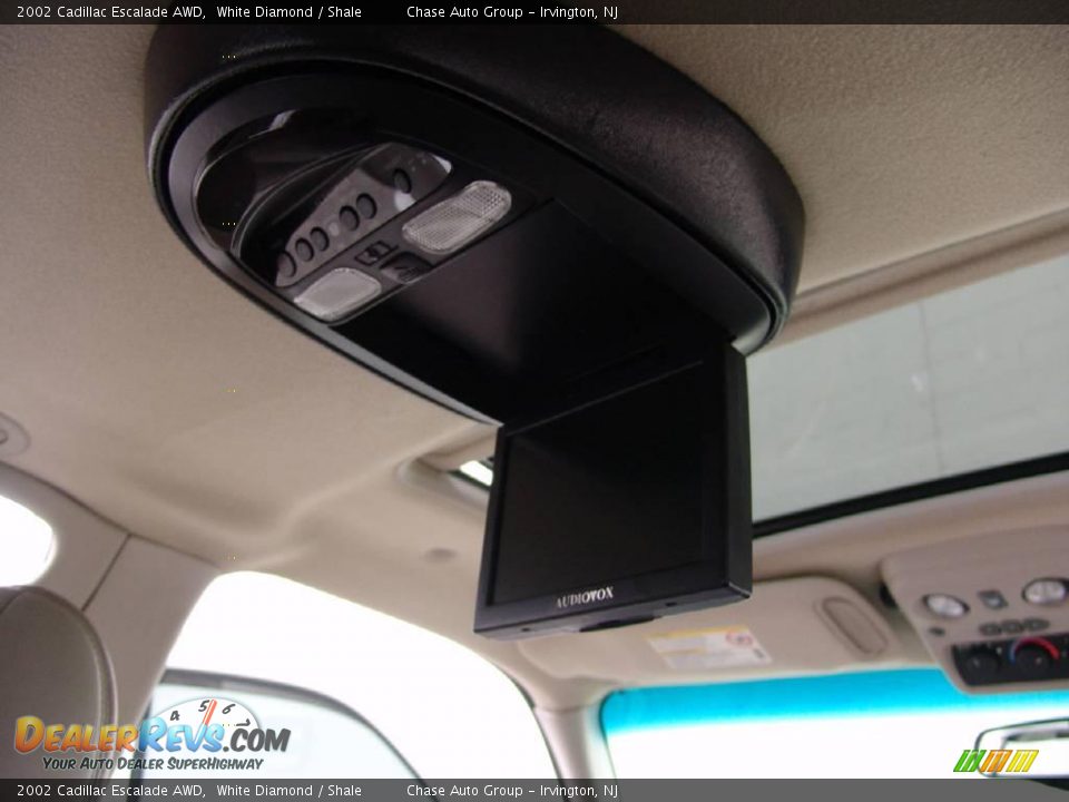 2002 Cadillac Escalade AWD White Diamond / Shale Photo #23