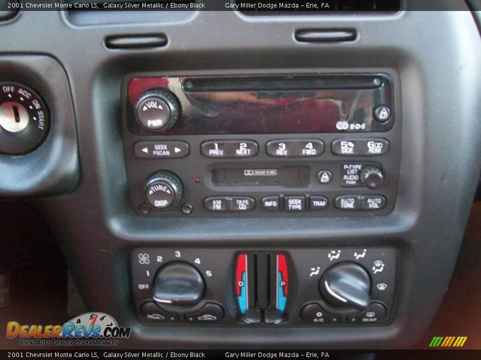 2001 Chevrolet Monte Carlo LS Galaxy Silver Metallic / Ebony Black Photo #14