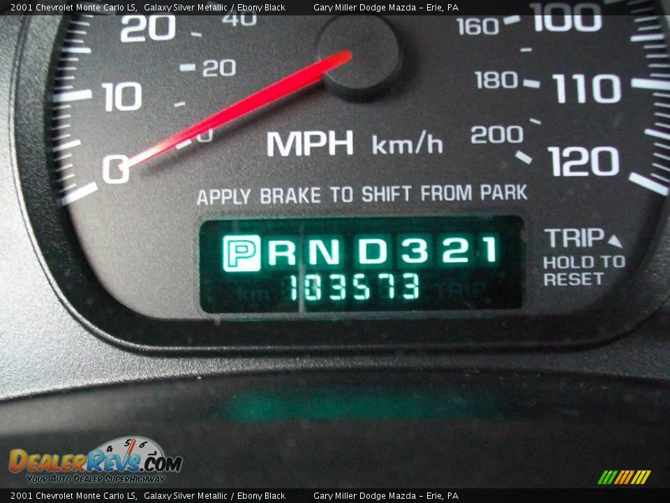 2001 Chevrolet Monte Carlo LS Galaxy Silver Metallic / Ebony Black Photo #15