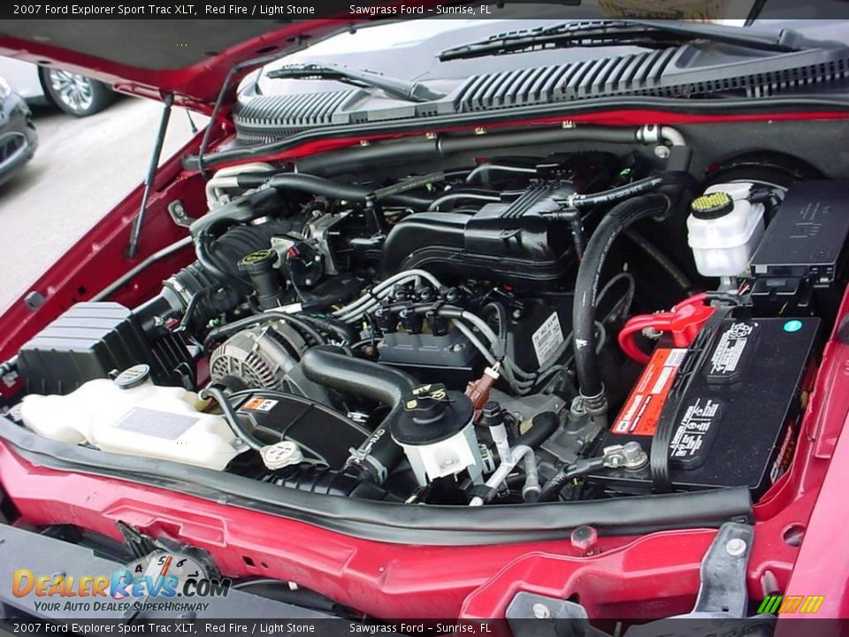2007 Ford Explorer Sport Trac XLT Red Fire / Light Stone Photo #16