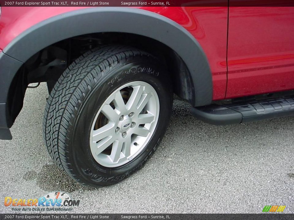 2007 Ford Explorer Sport Trac XLT Red Fire / Light Stone Photo #17