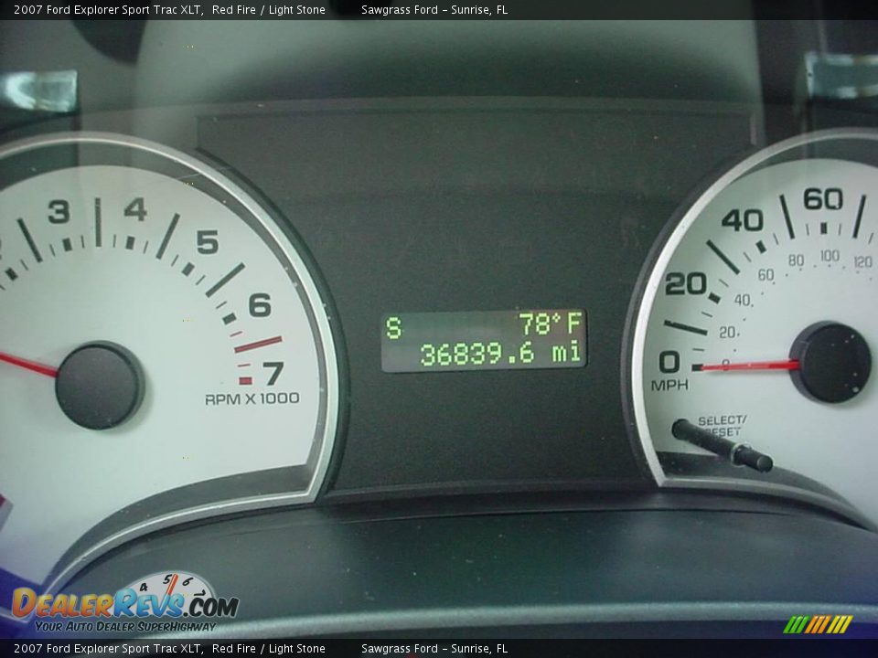2007 Ford Explorer Sport Trac XLT Red Fire / Light Stone Photo #18