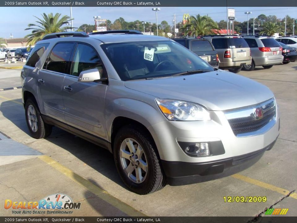 2009 Saturn Outlook XR Quicksilver / Black Photo #4