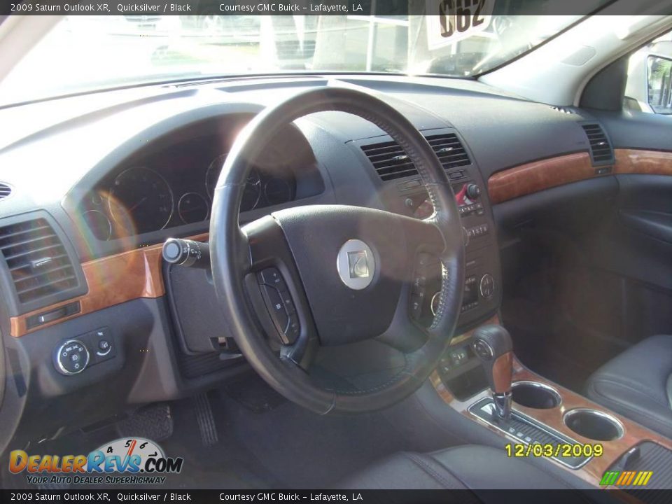 2009 Saturn Outlook XR Quicksilver / Black Photo #7