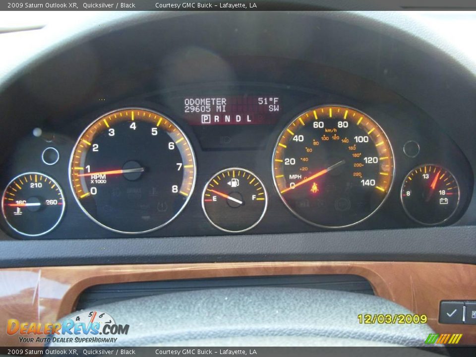 2009 Saturn Outlook XR Quicksilver / Black Photo #16
