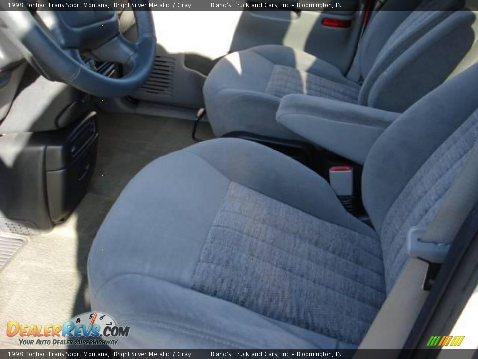 1998 Pontiac Trans Sport Montana Bright Silver Metallic / Gray Photo #4
