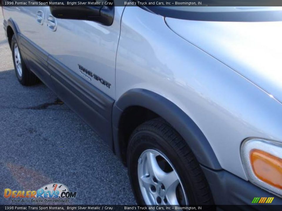 1998 Pontiac Trans Sport Montana Bright Silver Metallic / Gray Photo #15