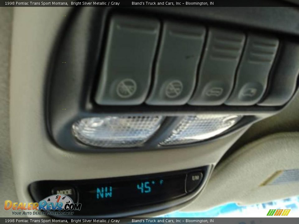 1998 Pontiac Trans Sport Montana Bright Silver Metallic / Gray Photo #24