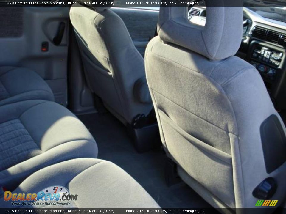 1998 Pontiac Trans Sport Montana Bright Silver Metallic / Gray Photo #32