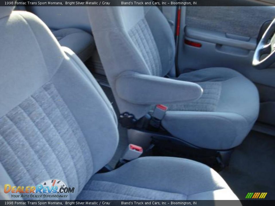 1998 Pontiac Trans Sport Montana Bright Silver Metallic / Gray Photo #34