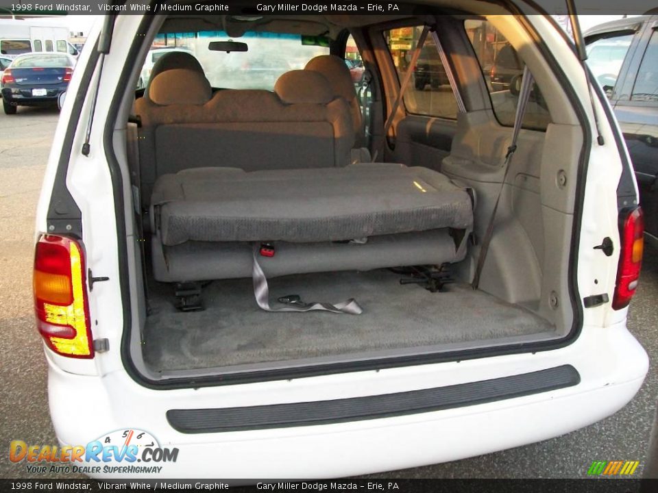 1998 Ford Windstar Vibrant White / Medium Graphite Photo #4