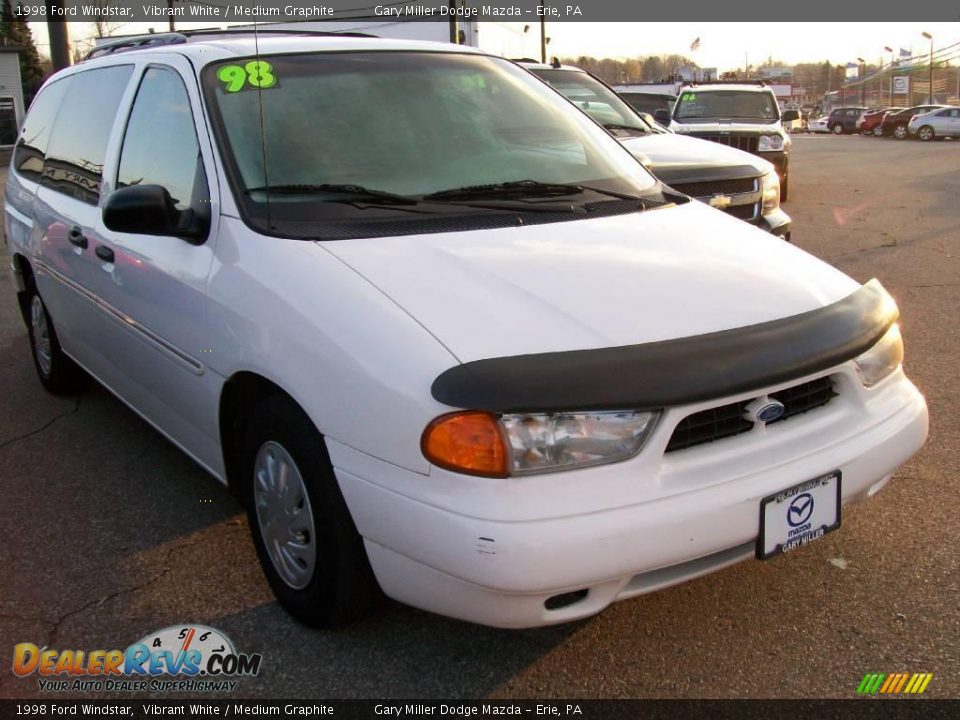 1998 Ford Windstar Vibrant White / Medium Graphite Photo #7