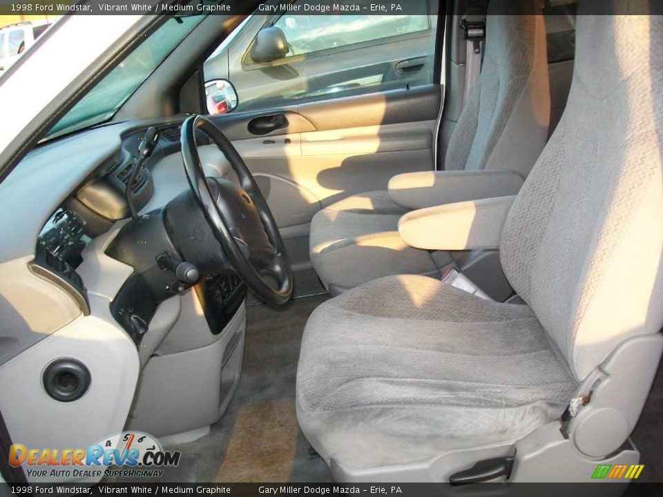 1998 Ford Windstar Vibrant White / Medium Graphite Photo #11