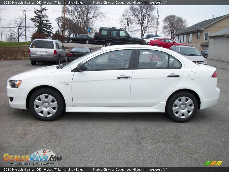 2010 Mitsubishi Lancer DE Wicked White Metallic / Beige Photo #2