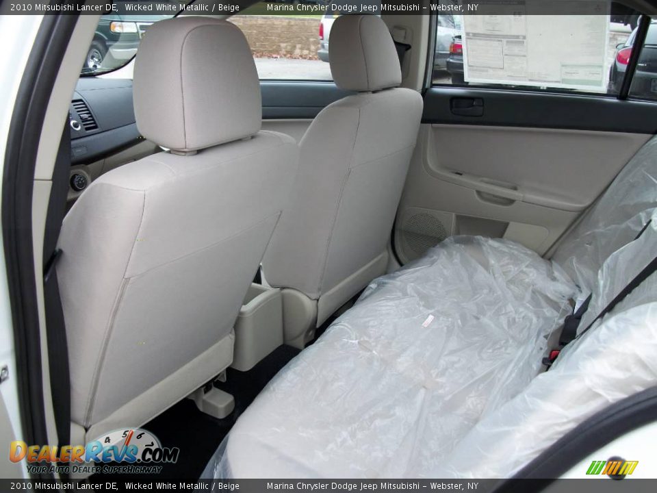 2010 Mitsubishi Lancer DE Wicked White Metallic / Beige Photo #12