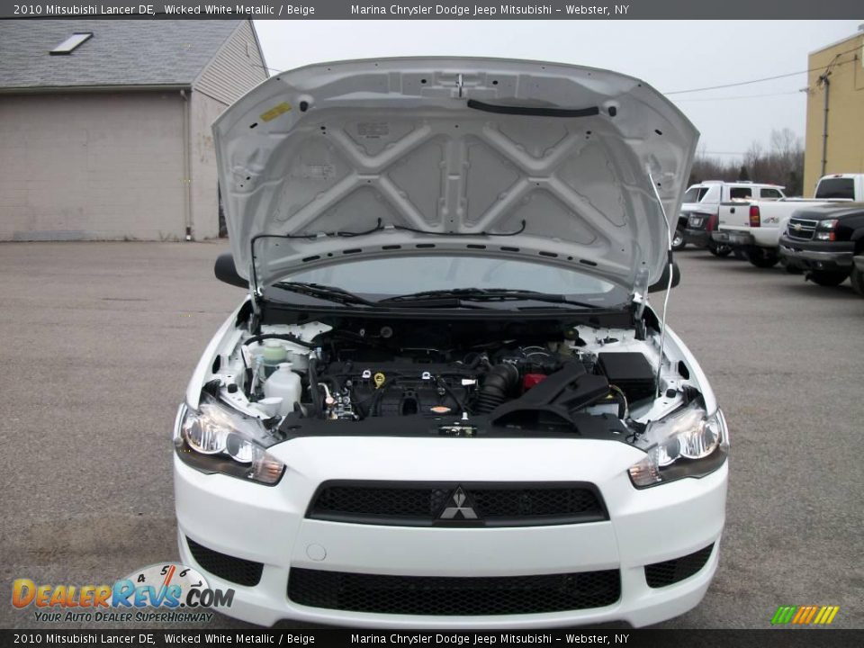 2010 Mitsubishi Lancer DE Wicked White Metallic / Beige Photo #20