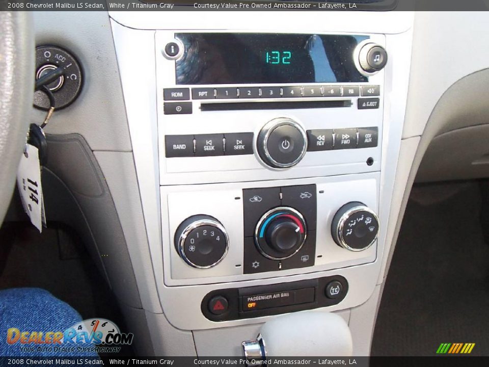 2008 Chevrolet Malibu LS Sedan White / Titanium Gray Photo #14
