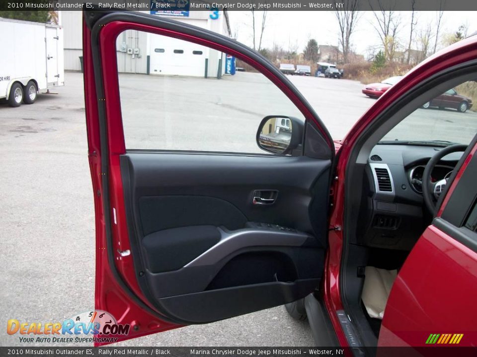 2010 Mitsubishi Outlander ES Rally Red Metallic / Black Photo #9