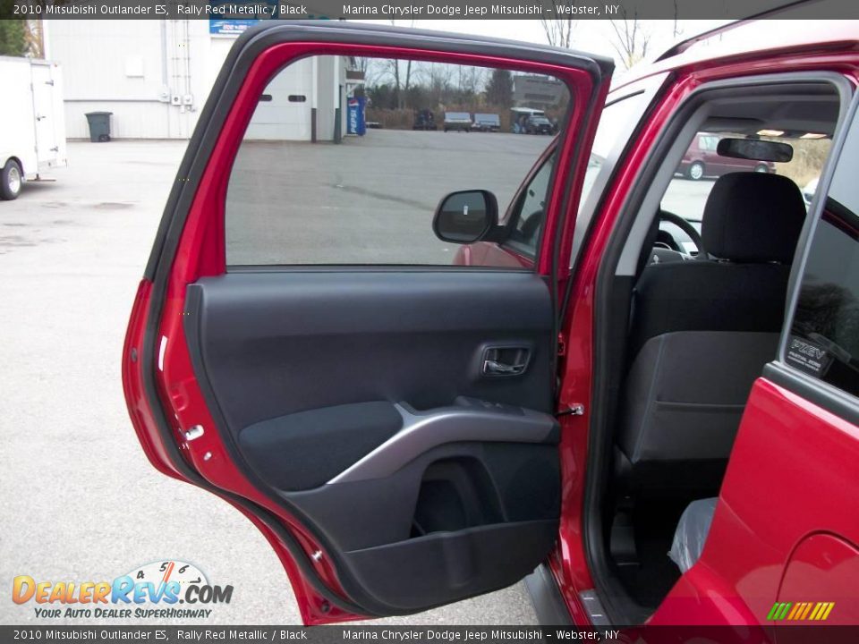 2010 Mitsubishi Outlander ES Rally Red Metallic / Black Photo #11