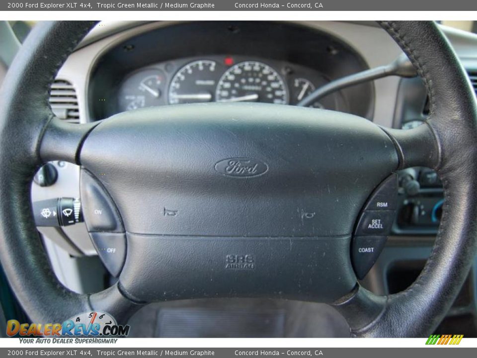 2000 Ford Explorer XLT 4x4 Tropic Green Metallic / Medium Graphite Photo #19