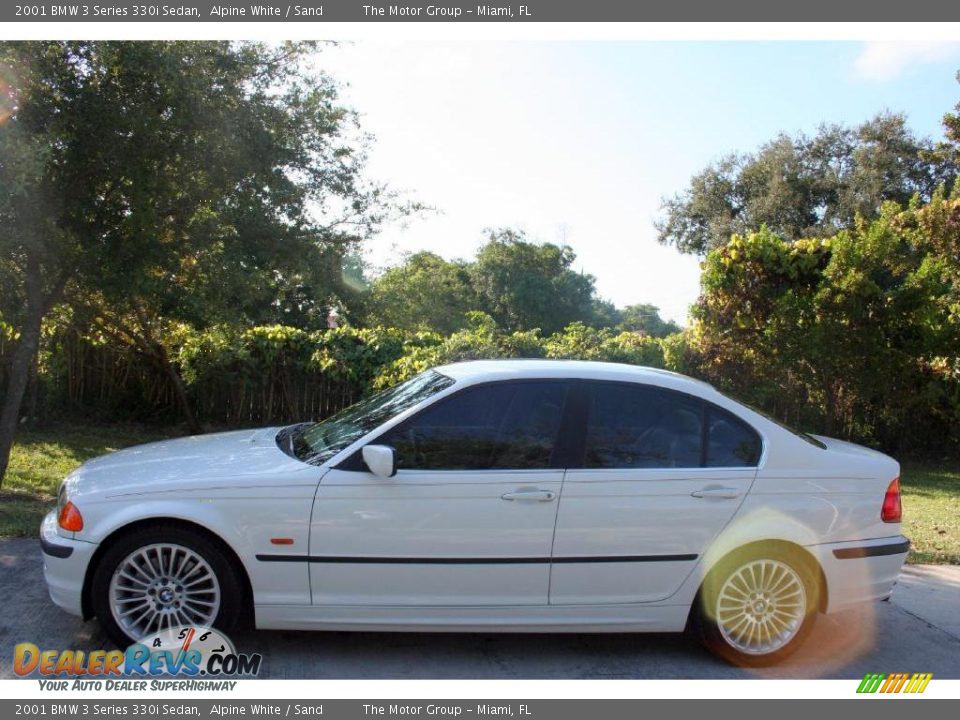2001 BMW 3 Series 330i Sedan Alpine White / Sand Photo #4