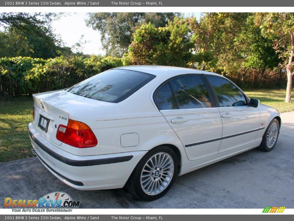 2001 BMW 3 Series 330i Sedan Alpine White / Sand Photo #11