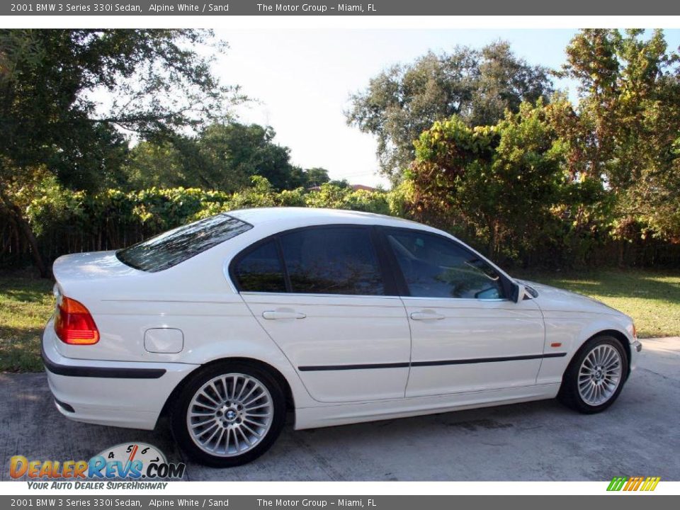 2001 BMW 3 Series 330i Sedan Alpine White / Sand Photo #12