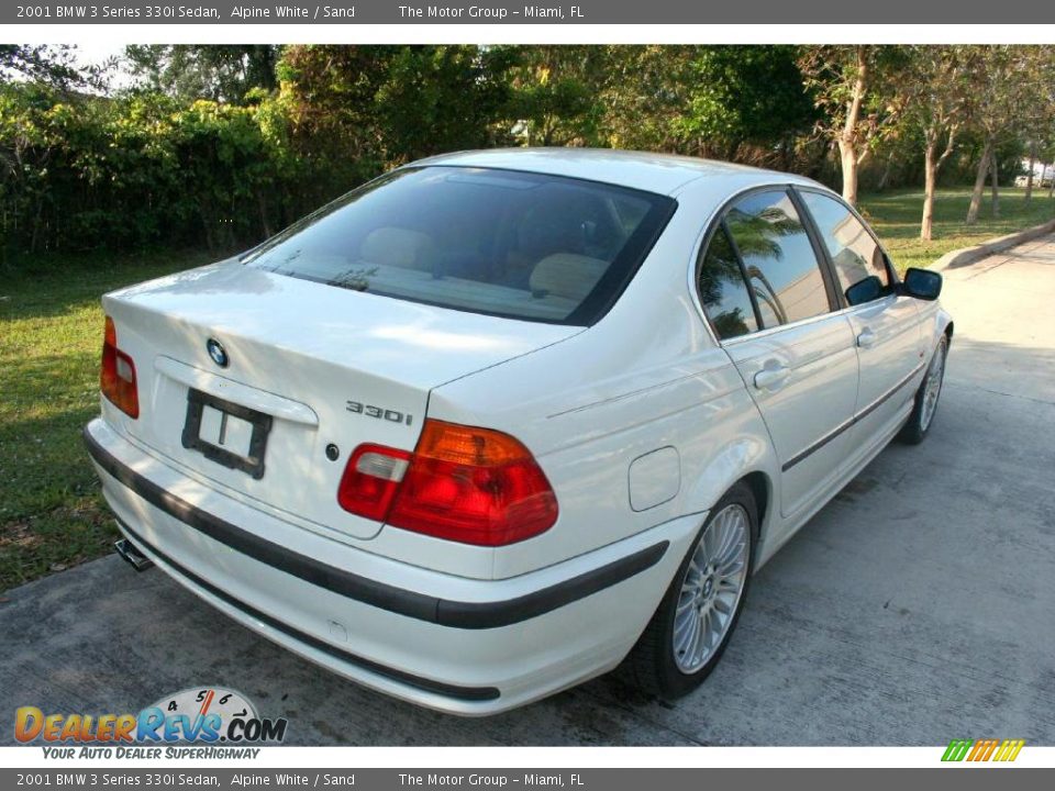 2001 BMW 3 Series 330i Sedan Alpine White / Sand Photo #22