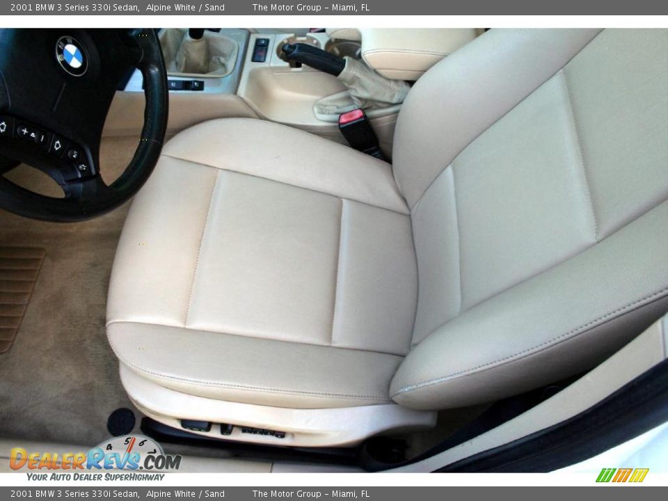 2001 BMW 3 Series 330i Sedan Alpine White / Sand Photo #35