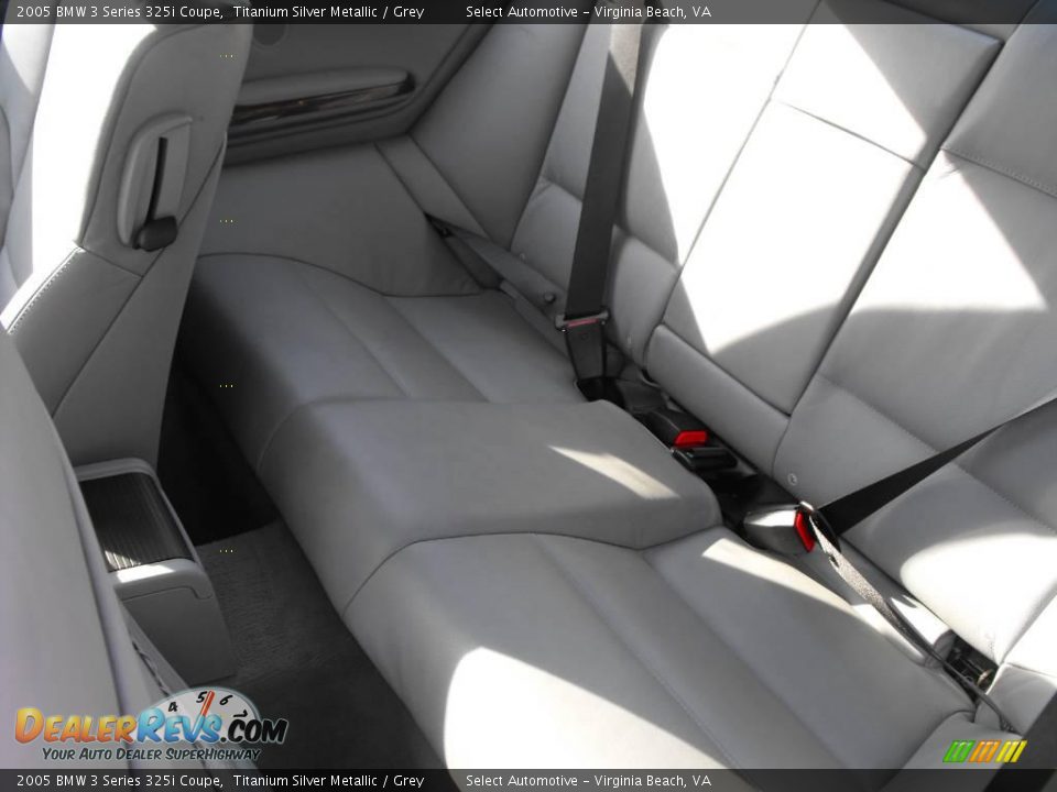 2005 BMW 3 Series 325i Coupe Titanium Silver Metallic / Grey Photo #13
