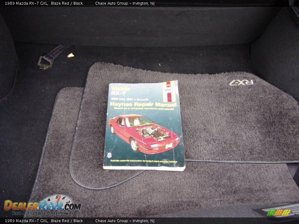 1989 Mazda RX-7 GXL Blaze Red / Black Photo #35