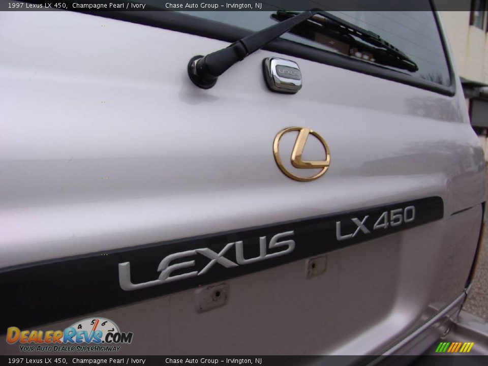 1997 Lexus LX 450 Champagne Pearl / Ivory Photo #11