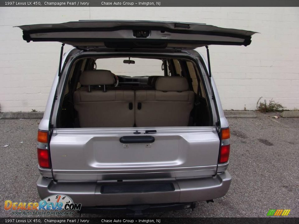 1997 Lexus LX 450 Champagne Pearl / Ivory Photo #16