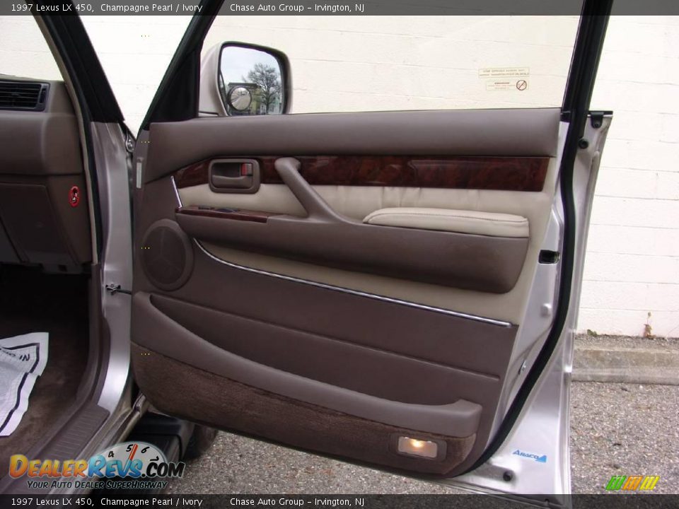 1997 Lexus LX 450 Champagne Pearl / Ivory Photo #21